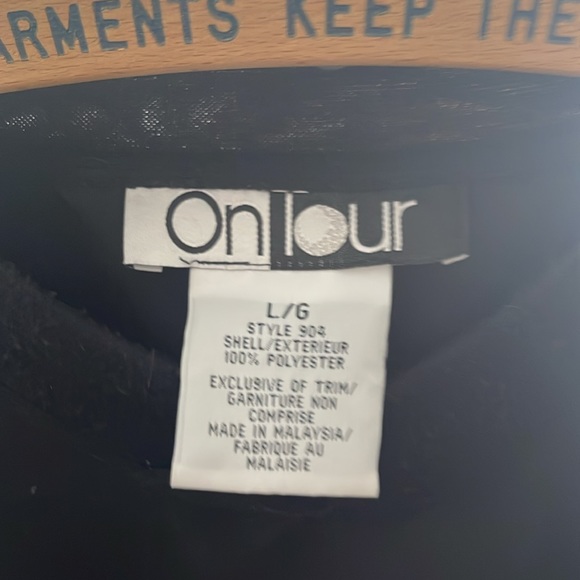 black windbreaker - Picture 2 of 4